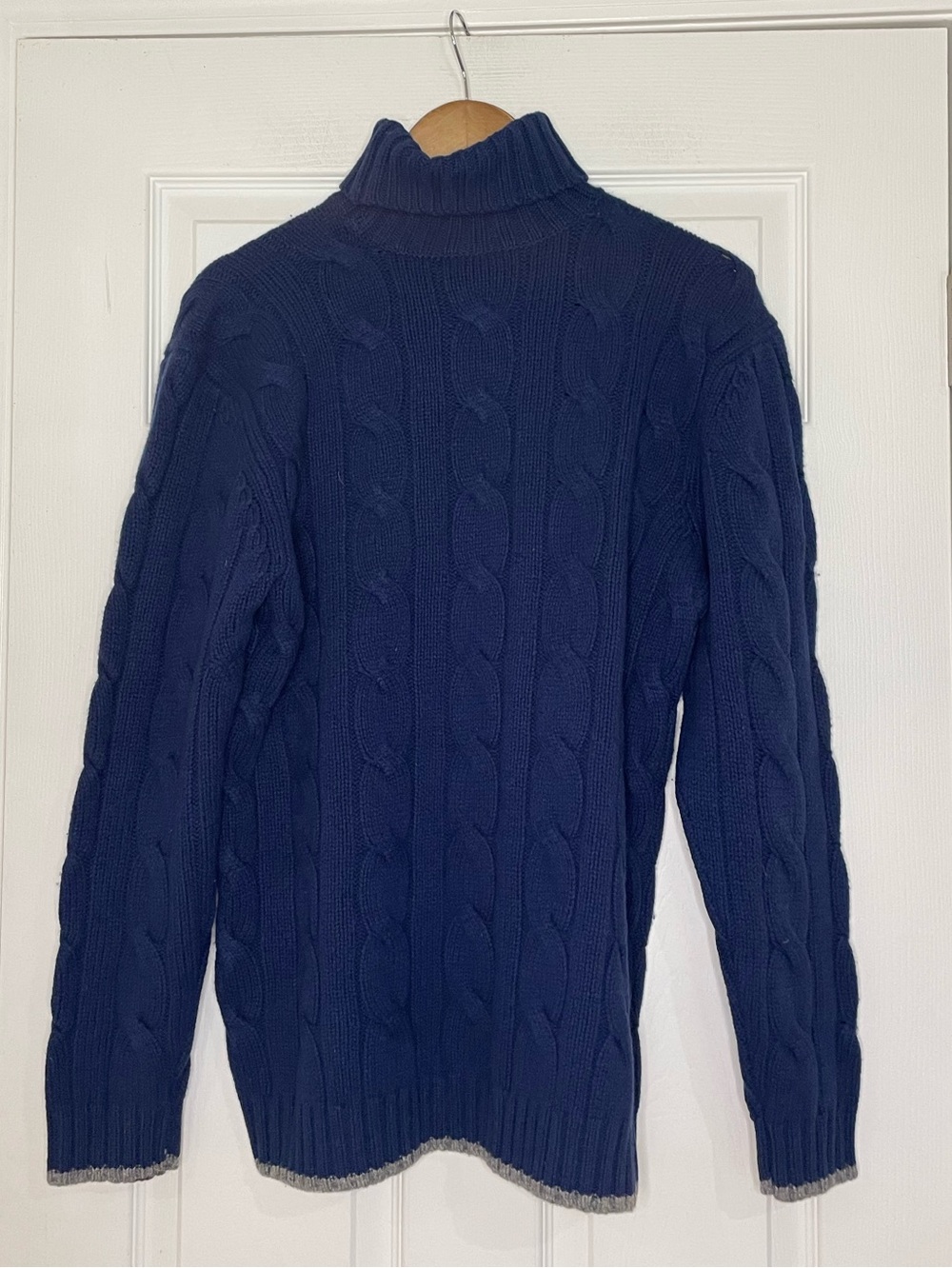 Charles Tyrwhitt blue wool/ cashmere cable knit turtleneck sweater - medium